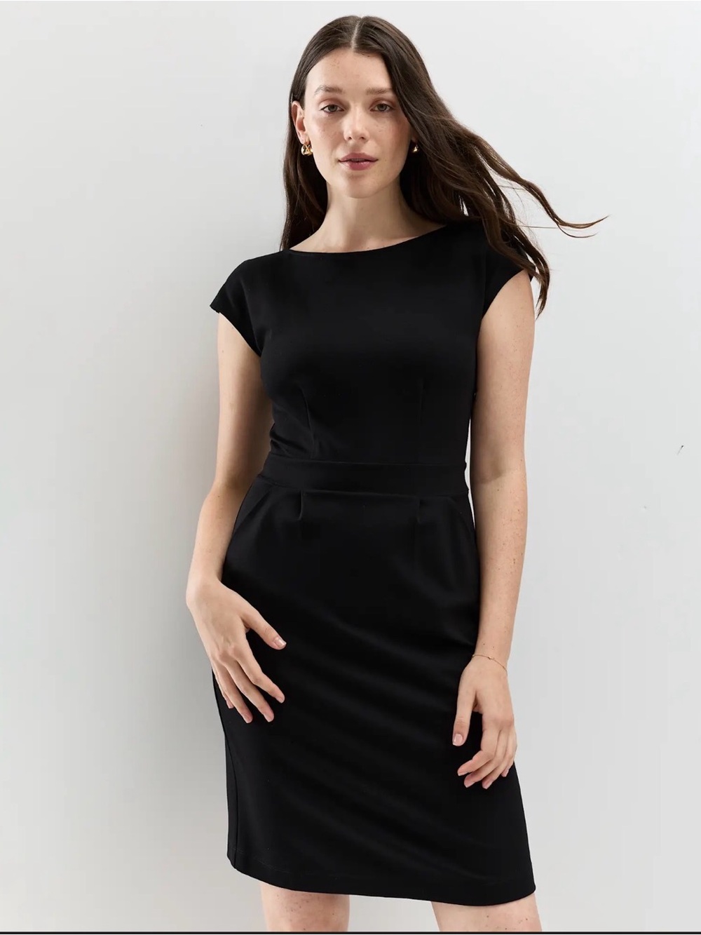 Quince Strech Black Cap-Sleeve Sheath Dress